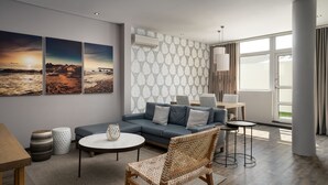 ห้องสวีท, 1 ห้องนอน, สูบบุหรี่ได้, วิวภูเขา (Balcony) | เลานจ์