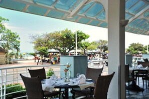 Breakfast, lunch, dinner served; beach views