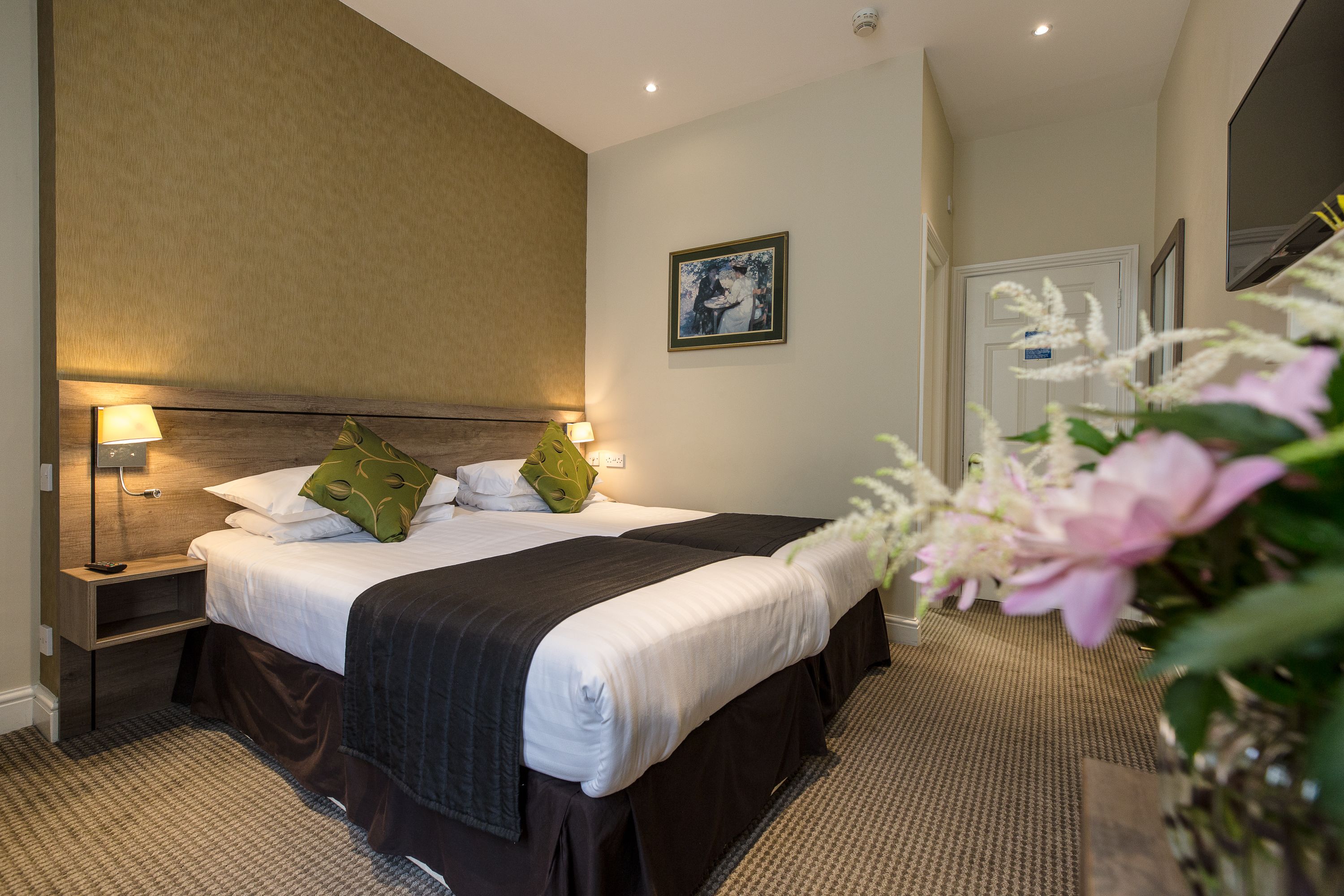 standard twin room, 2 single beds | desk, blackout curtains, iron/ironing board, free wifi