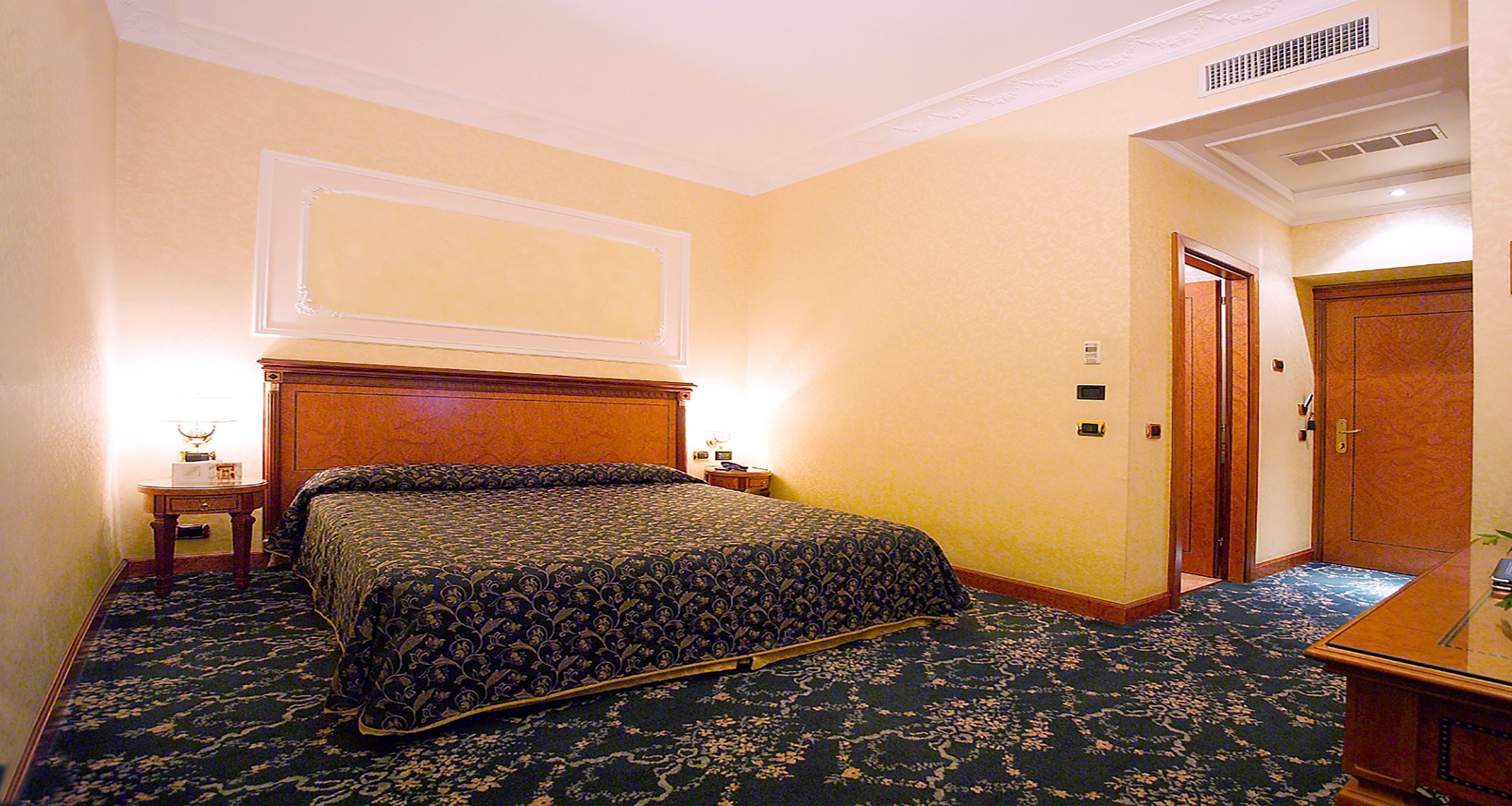 1 bedroom, minibar, in-room safe, desk