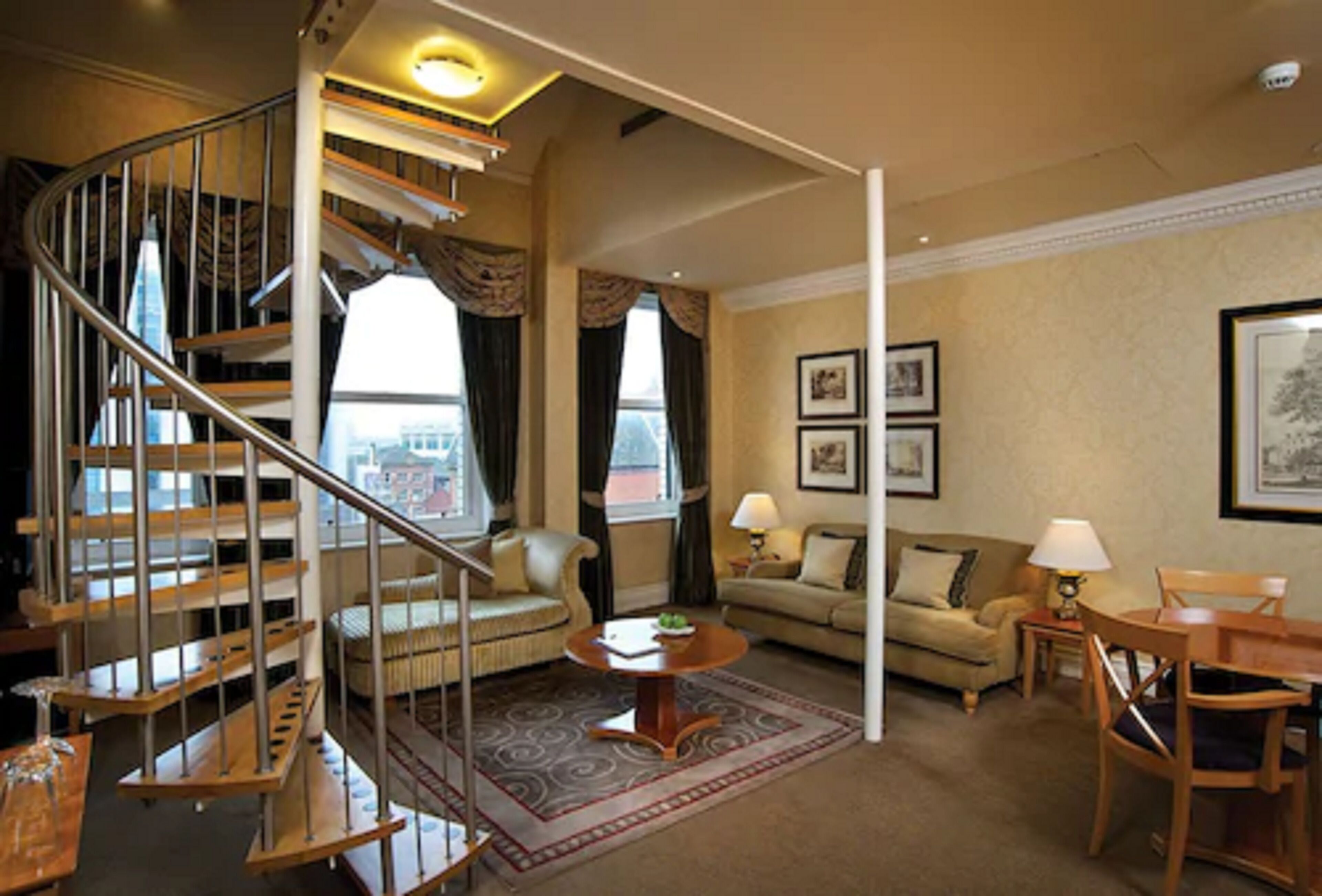 standard room | living room | lcd tv