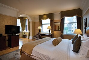 Standard Room | Egyptian cotton sheets, premium bedding, down duvets, minibar