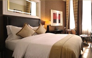 Club Double Room | Egyptian cotton sheets, premium bedding, down comforters, minibar