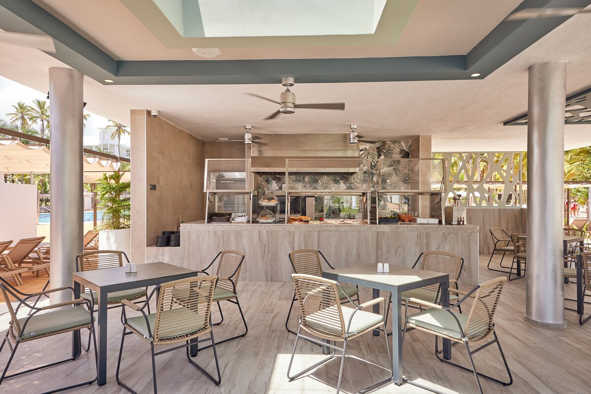 Snack bar
