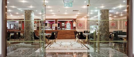 Bar (in der Unterkunft)