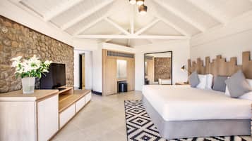 Chambre familiale, balcon, vue sur la montagne (Deluxe) | Literie de qualité, couette en duvet, minibar, coffre-fort