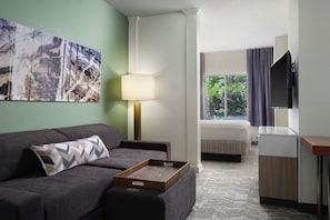 Desk, iron/ironing board, free WiFi, bed sheets - Springhill Suites By Marriott Metro Center (Nashville)
