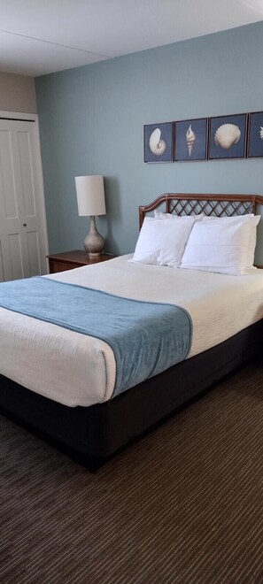1 bedroom, in-room safe, iron/ironing board, free WiFi