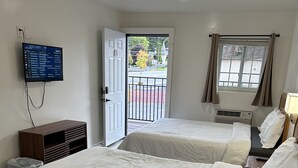 Bed sheets - Lake View Inn (Lake George)