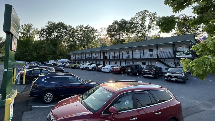 Lake View Inn