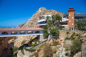 Property grounds - Sandos Finisterra All Inclusive (Cabo San Lucas)