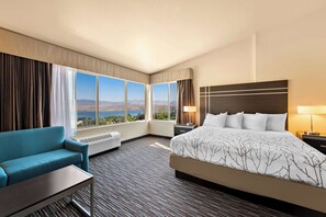 Standard Room, 1 King Bed, Non Smoking, Jetted Tub (Larger Room) | In-room safe, desk, blackout drapes, iron/ironing board