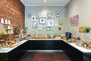 Daily cooked-to-order breakfast for a fee