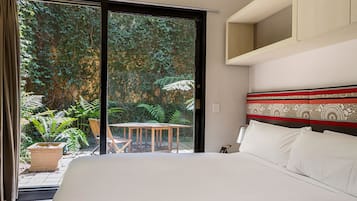 1 habitación, decoración personalizada y muebles diferentes