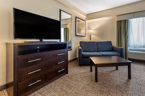 1 bedroom, desk, laptop workspace, blackout curtains