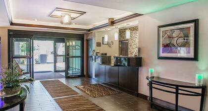 Comfort Inn & Suites Butler