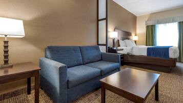 Standard Room, Non Smoking | 1 bedroom, desk, laptop workspace, blackout drapes