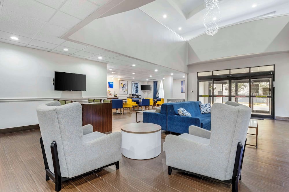 Comfort Suites Houston NW - Vintage Park