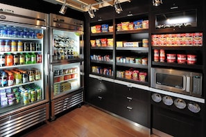 Gift shop - Courtyard by Marriott Houston Northwest (Houston)