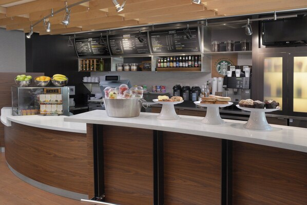 Daily full breakfast for a fee - Courtyard by Marriott Houston Northwest (Houston)