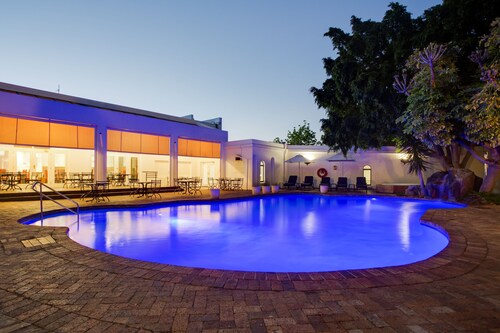 Lord Charles Hotel