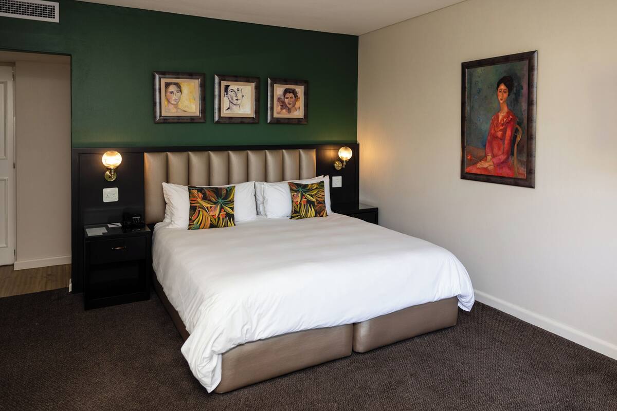 Down comforters, minibar, in-room safe, desk