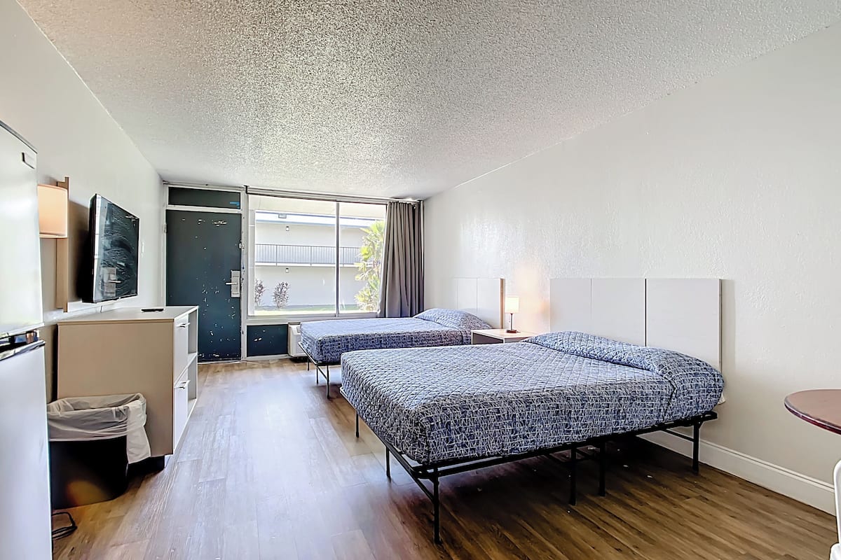 2 bedrooms, free WiFi, bed sheets