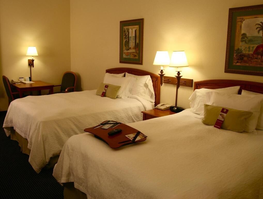 Premium bedding, desk, iron/ironing board, free WiFi