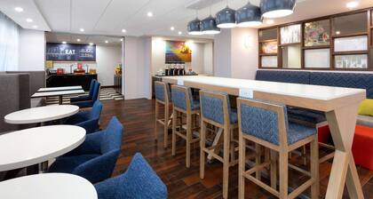 Hampton Inn Ft. Lauderdale-Commercial Blvd.