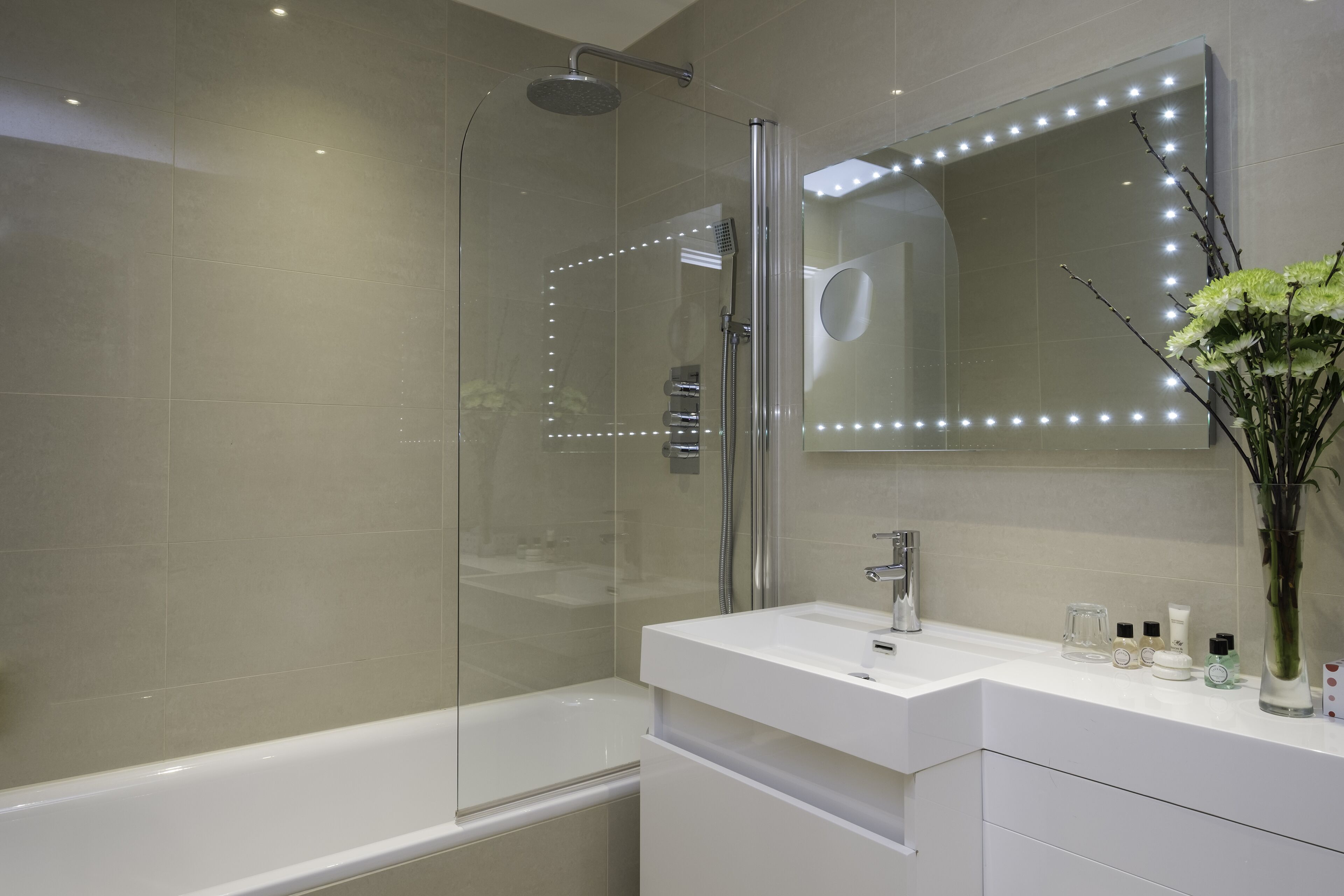 Superior Single Room (1 Single Bed) | Bathroom | Shower, rainfall showerhead, eco-friendly toiletries, hair dryer