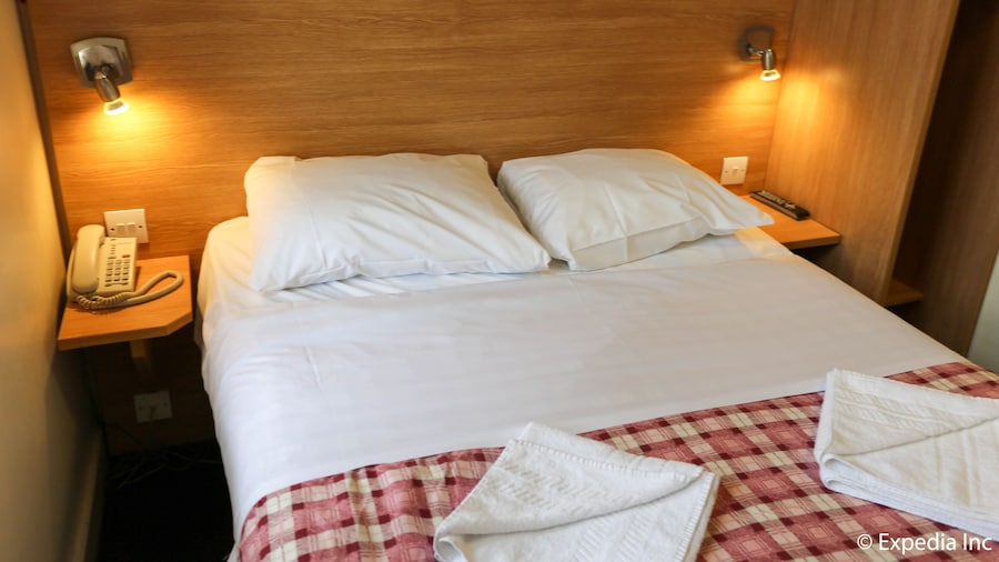 Colliers Hotel
