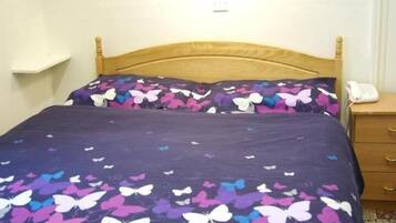 Desk, iron/ironing board, free WiFi, bed sheets