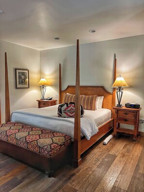 Premium bedding, down comforters, pillowtop beds, in-room safe