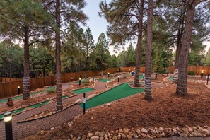 Children’s play area – outdoor