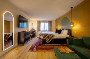 Wellness Room, King Bed, Aroma Therapy, Yoga Mat, Sound Bowl | Premium bedding, pillowtop beds, in-room safe, desk