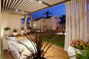  Sea Room Adults Only  | Terrace/patio