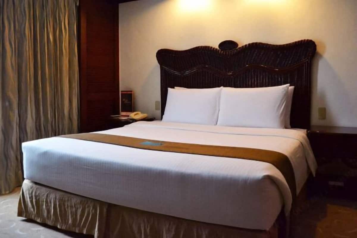 1 Schlafzimmer, hochwertige Bettwaren, Minibar, Zimmersafe