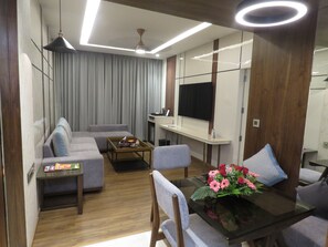 Suite | Minibar, coffre-fort, rideaux d’obscurcissement