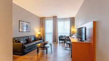 Suite | Schreibtisch, Verdunkelungsvorhänge, Bügeleisen/Bügelbrett