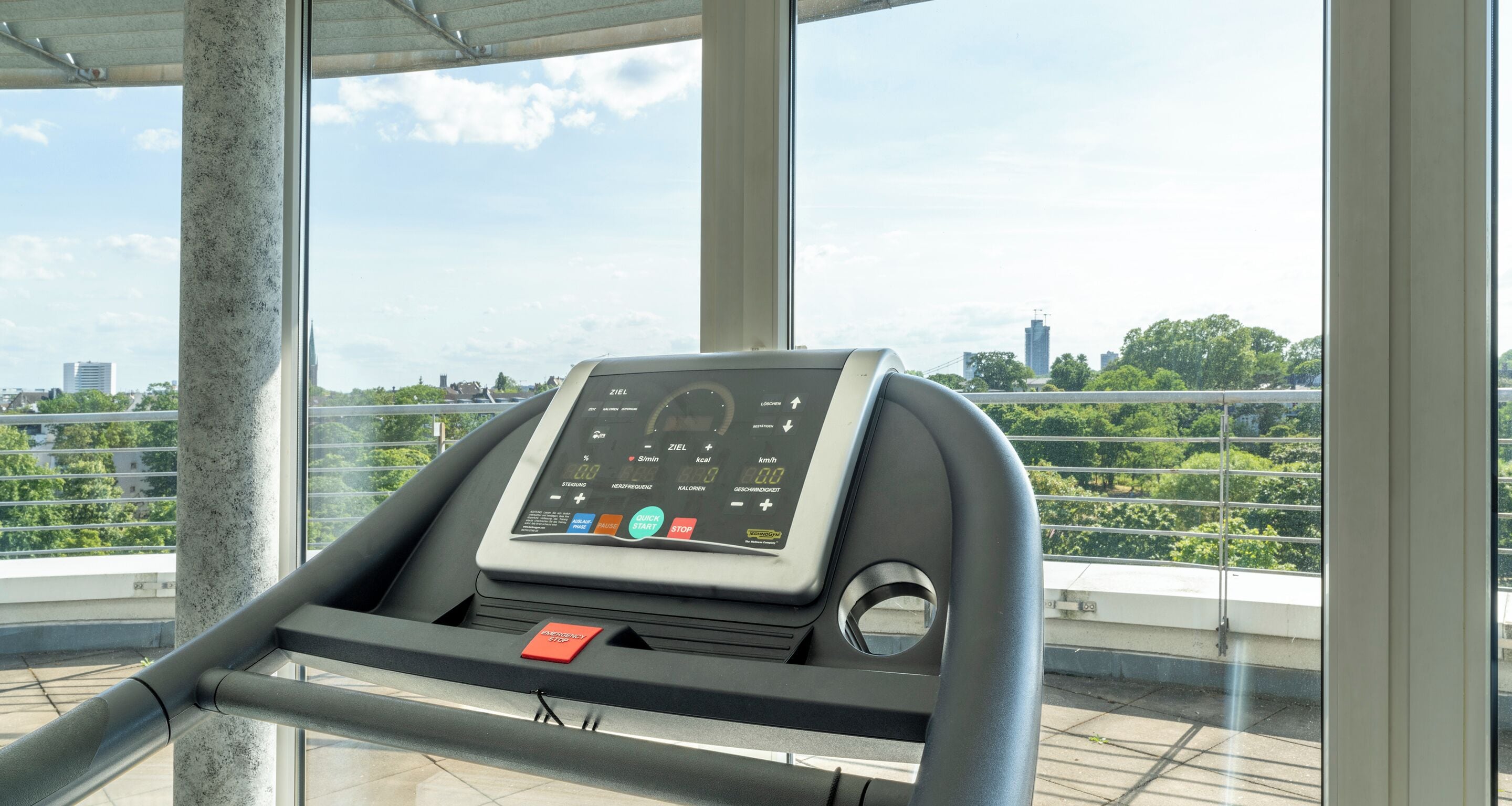 Photo - PLAZA Premium Köln