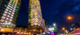 Twin Plaza Hotel