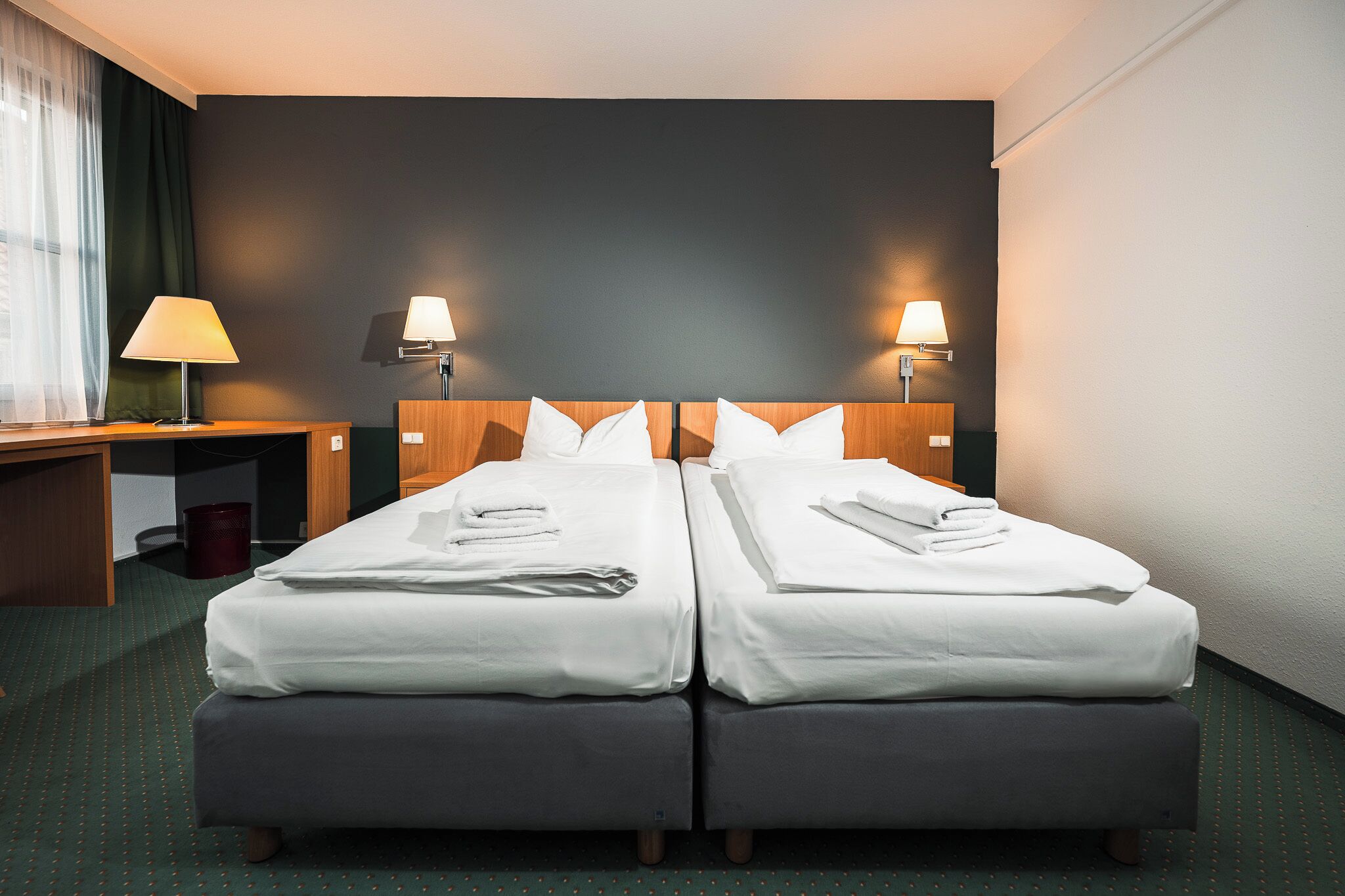 comfort double or twin bed room, nonsmoking | 1 bedroom, hypo-allergenic bedding, individually furnished