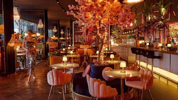 Breakfast, lunch, dinner served; Modern European cuisine