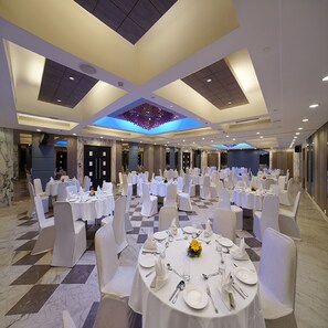 Meeting facility - Radha Regent (Chennai)