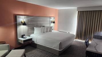 X-SGR | 1 bedroom, premium bedding, desk, free WiFi