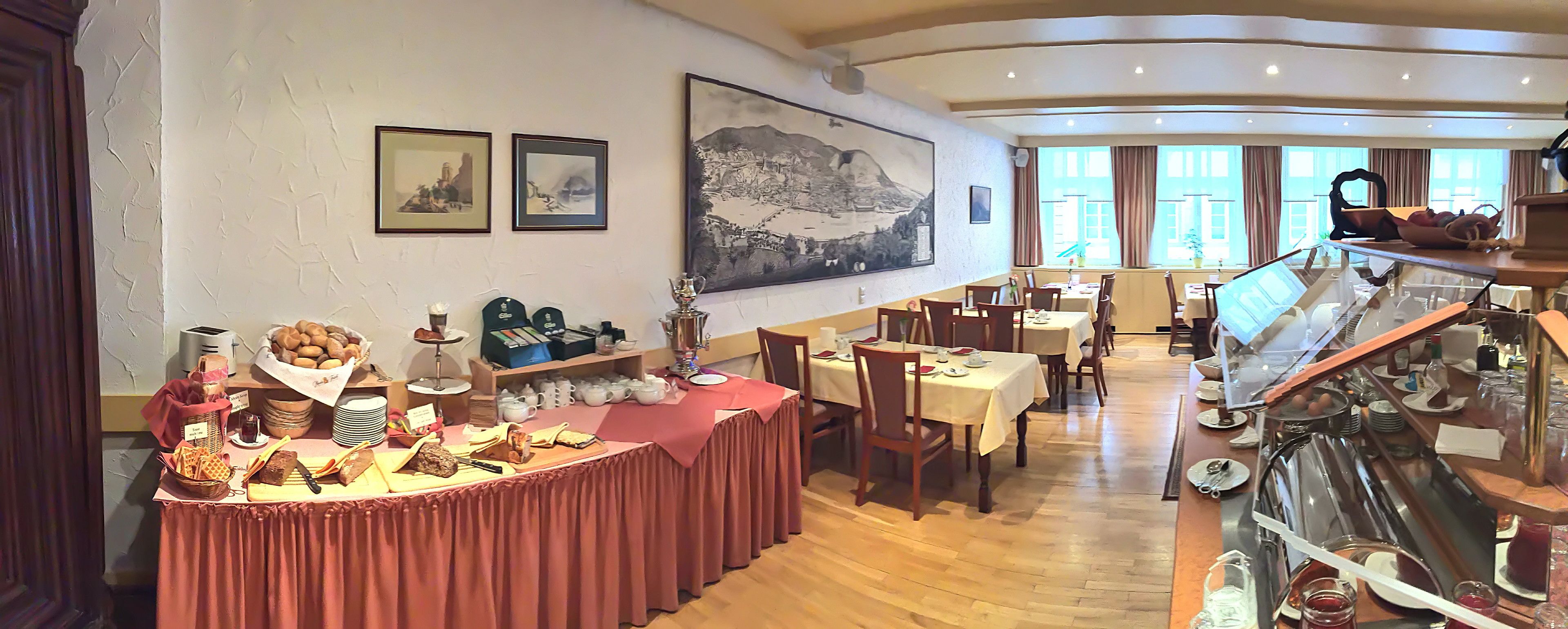 daily full breakfast (eur 22.00 per person)