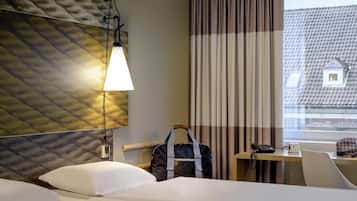 In-room safe, desk, blackout drapes, soundproofing