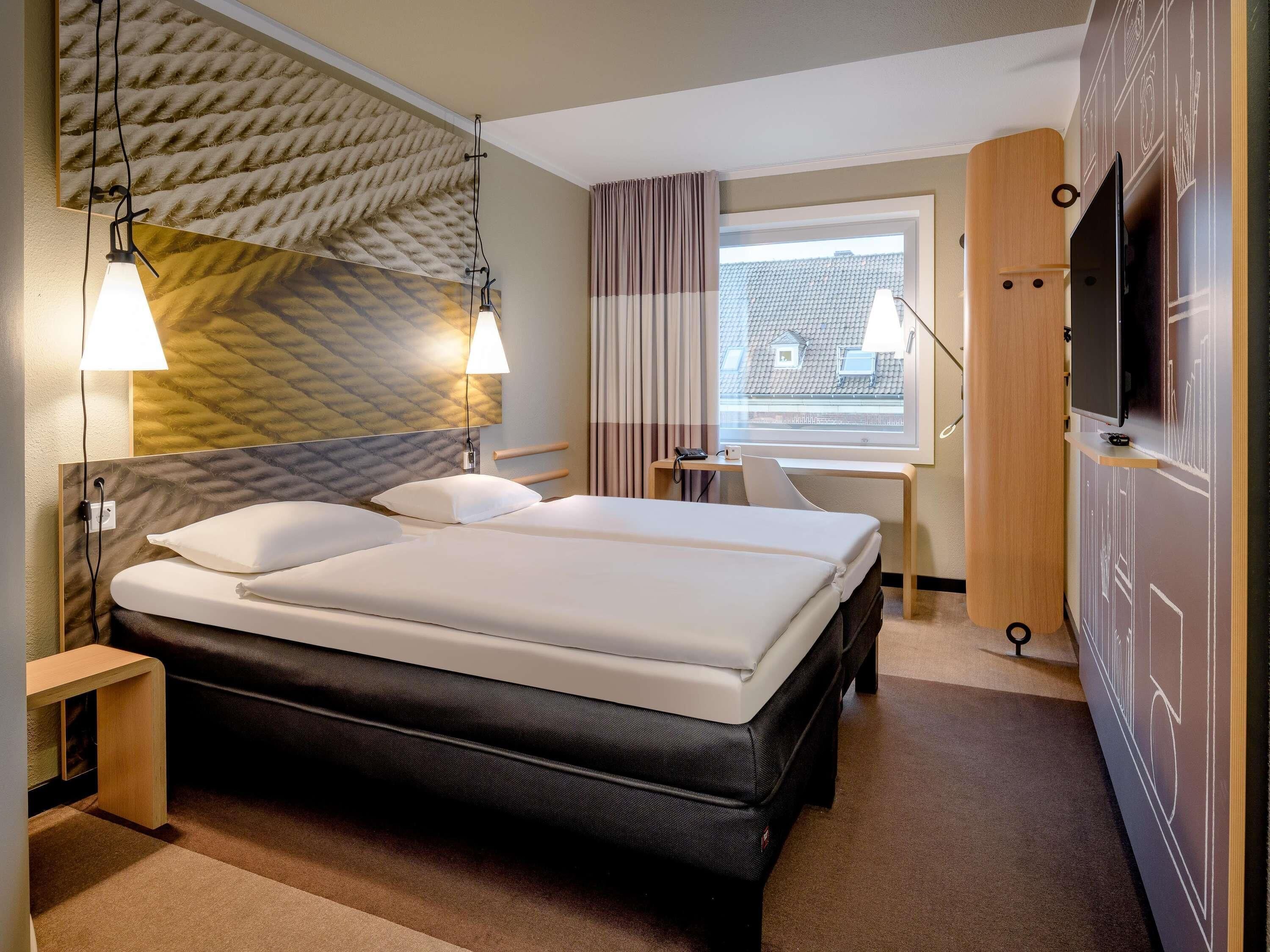 Standard-Zweibettzimmer, 2 Einzelbetten | Zimmersafe, Schreibtisch, Verdunkelungsvorhänge, schallisolierte Zimmer