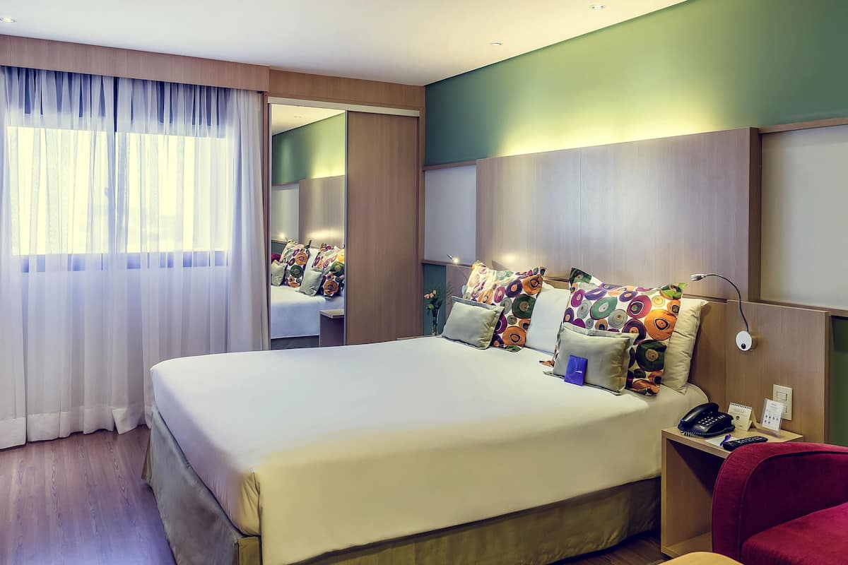 Minibar, in-room safe, desk, blackout curtains