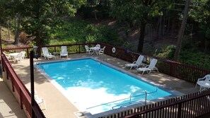 Alberca al aire libre por temporada 